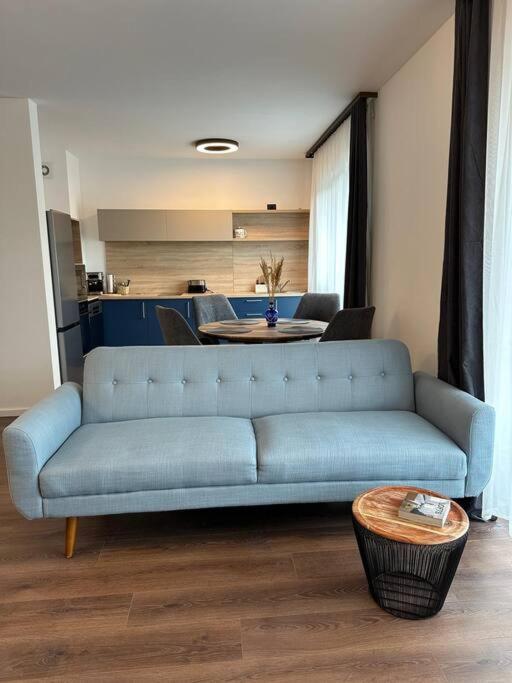 Lykke Living In Napoca *